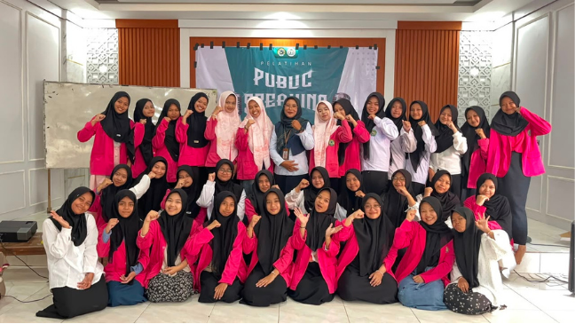 Diklat Public Speaking Tingkatkan Kepercayaan Diri Santri Putri Al-Lathifiyyah 2